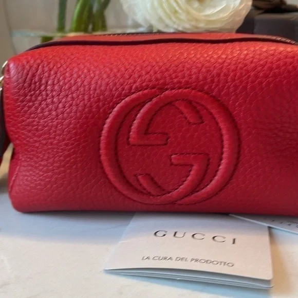 ❤️ NWT Gucci Authentic Cosmetic Bag Red Leather with Gucci Logo - Picture 5 of 10